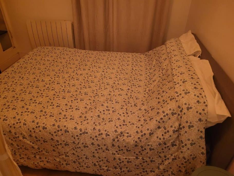 פריז Charmant Appartement Pres De Montmartre מראה חיצוני תמונה
