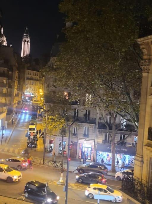 פריז Charmant Appartement Pres De Montmartre מראה חיצוני תמונה